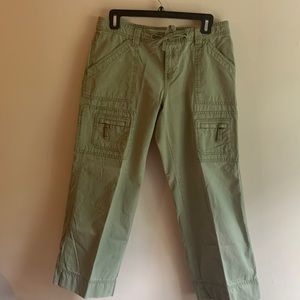 Old Navy Sage green cropped pants. Size. 6